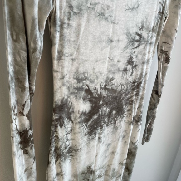 Lovers + Friends Ivanna Midi Dress - Green Tie Dye - Size Small - Picture 9 of 15
